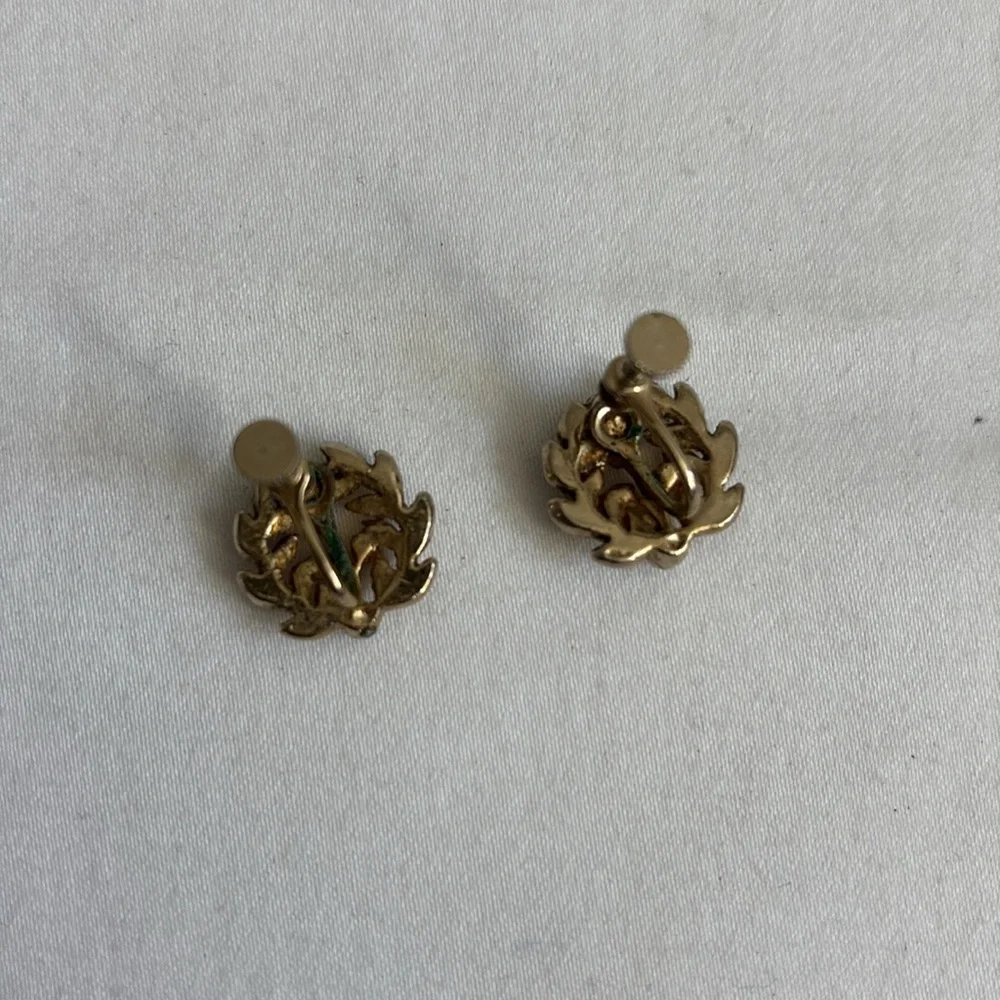 🩵5/$25🩵 Vintage lot of rhinestone and faux black onyx costume earrings